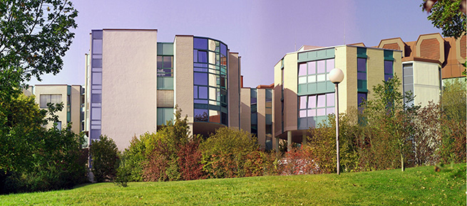 Das Gebäude der Augenklinik Sulzbach